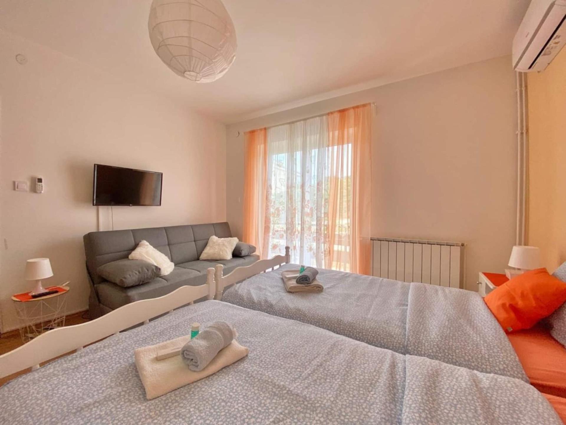 Apartments Xenia Krk Krk Town Esterno foto