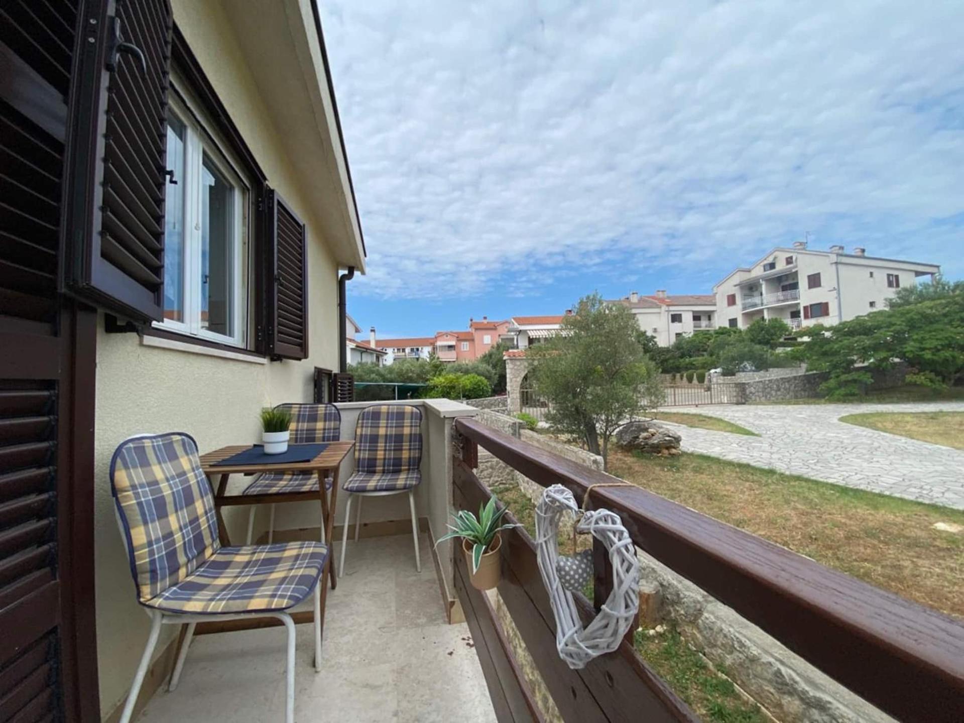 Apartments Xenia Krk Krk Town Esterno foto